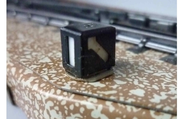 MÄRKLIN, M-GLEIS LATERNKASTEN, links